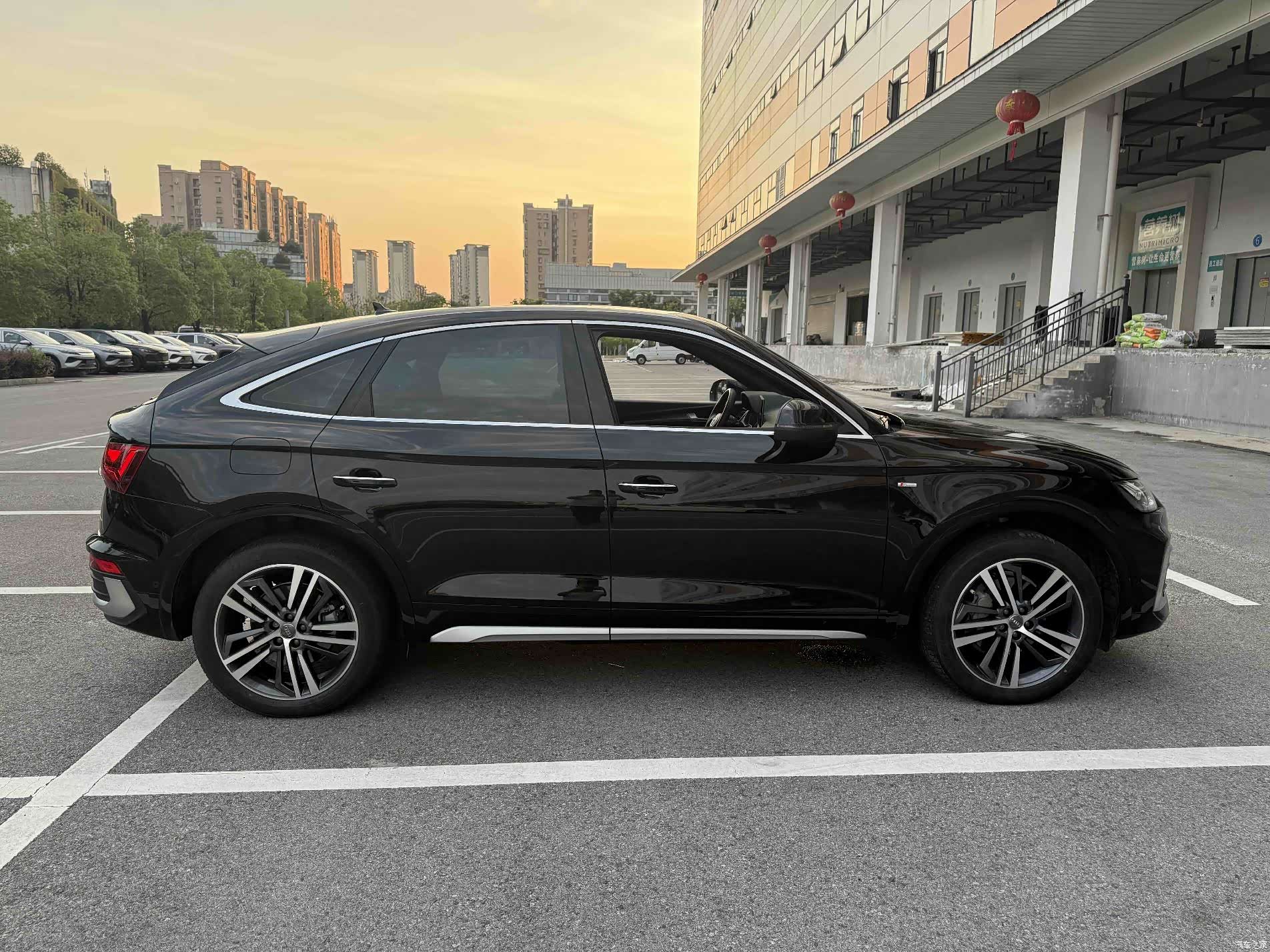 Audi Q5L, 2021 8