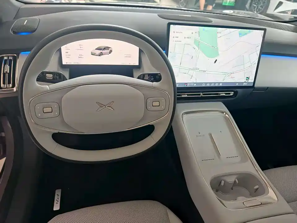 XPENG P7+