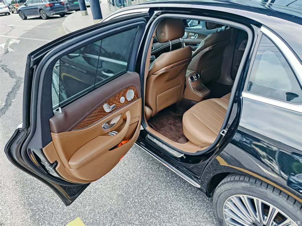 Mercedes-Benz E-Class, 2020 15