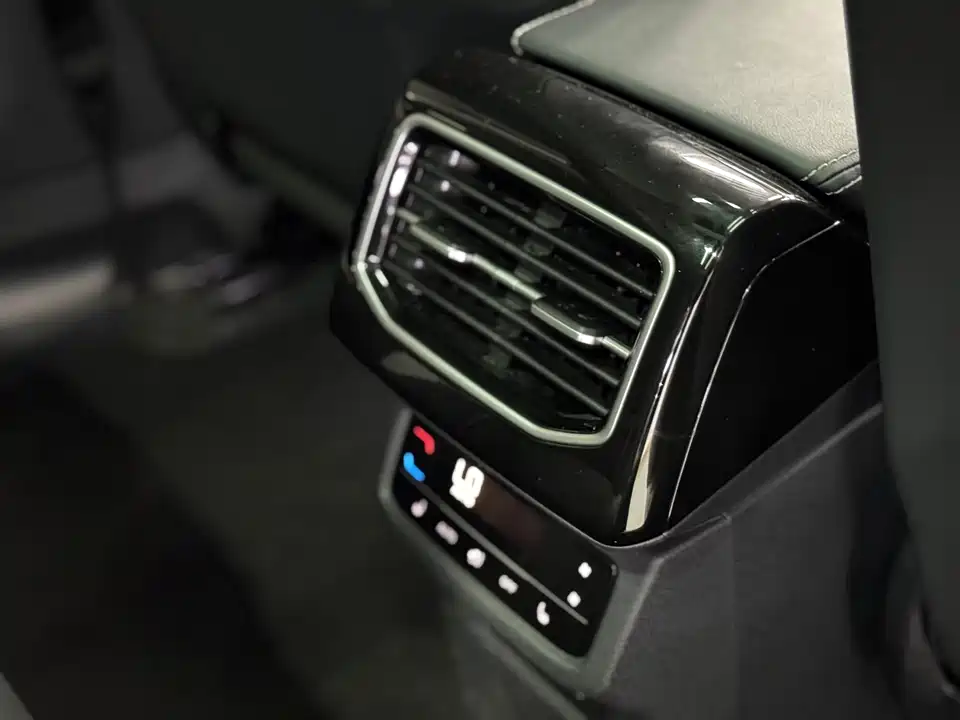 Volkswagen ID.6 CROZZ