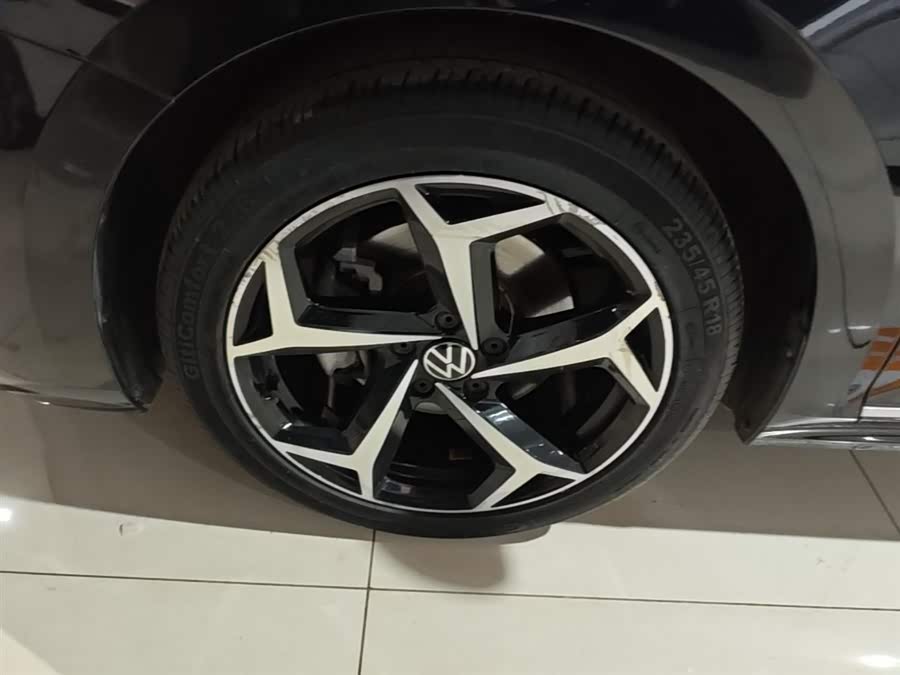 Volkswagen Passat 2024, фото 23