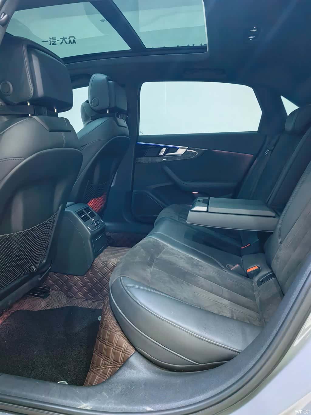 Audi A4L, 2025 16