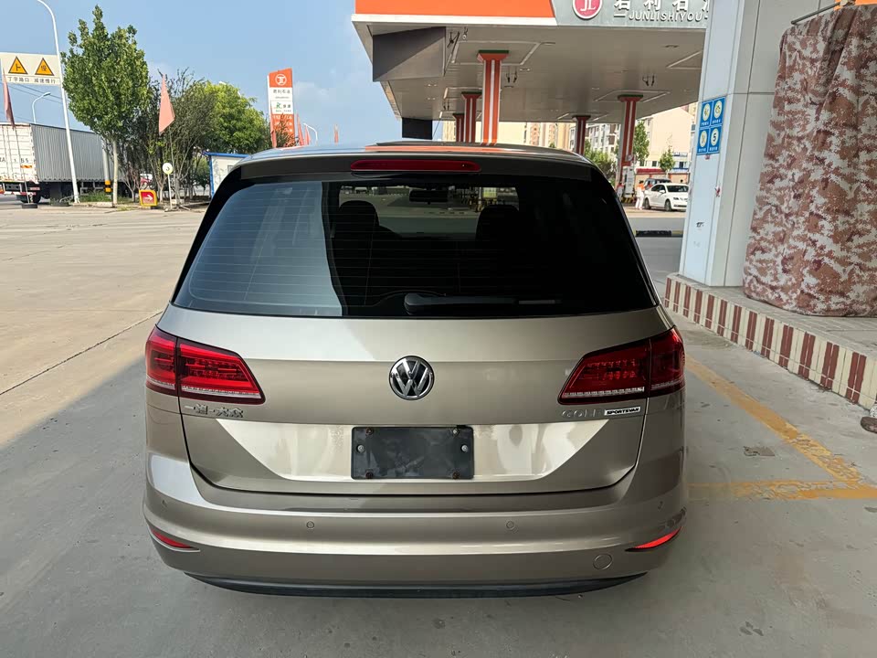 Volkswagen Golf*Jiayu Volkswagen Golf*Jiayu