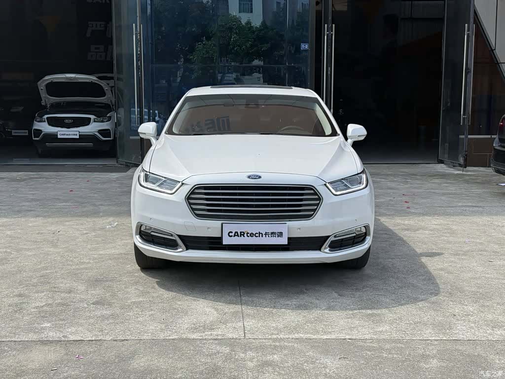 Ford Taurus, 2016 12