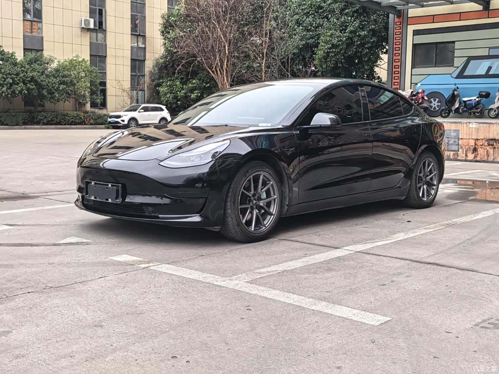 Tesla Model 3, 2021 1