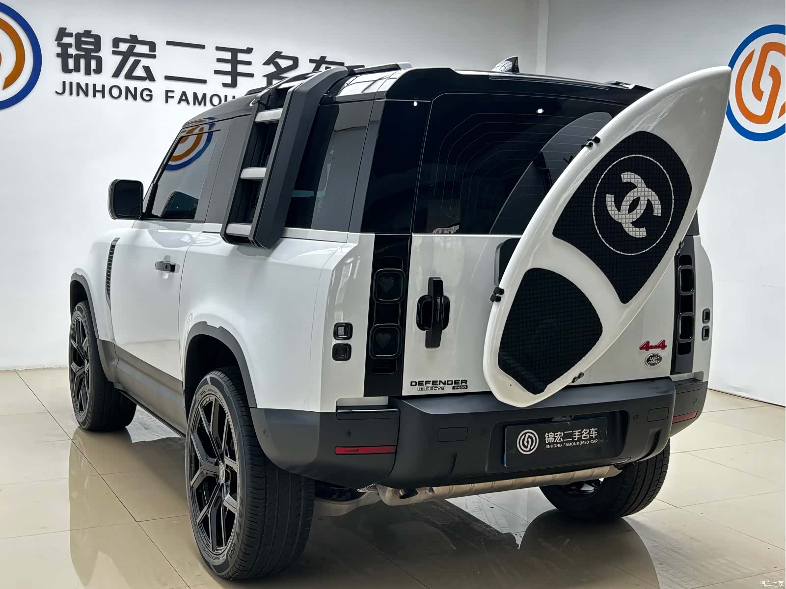 Land Rover Defender, 2022 22