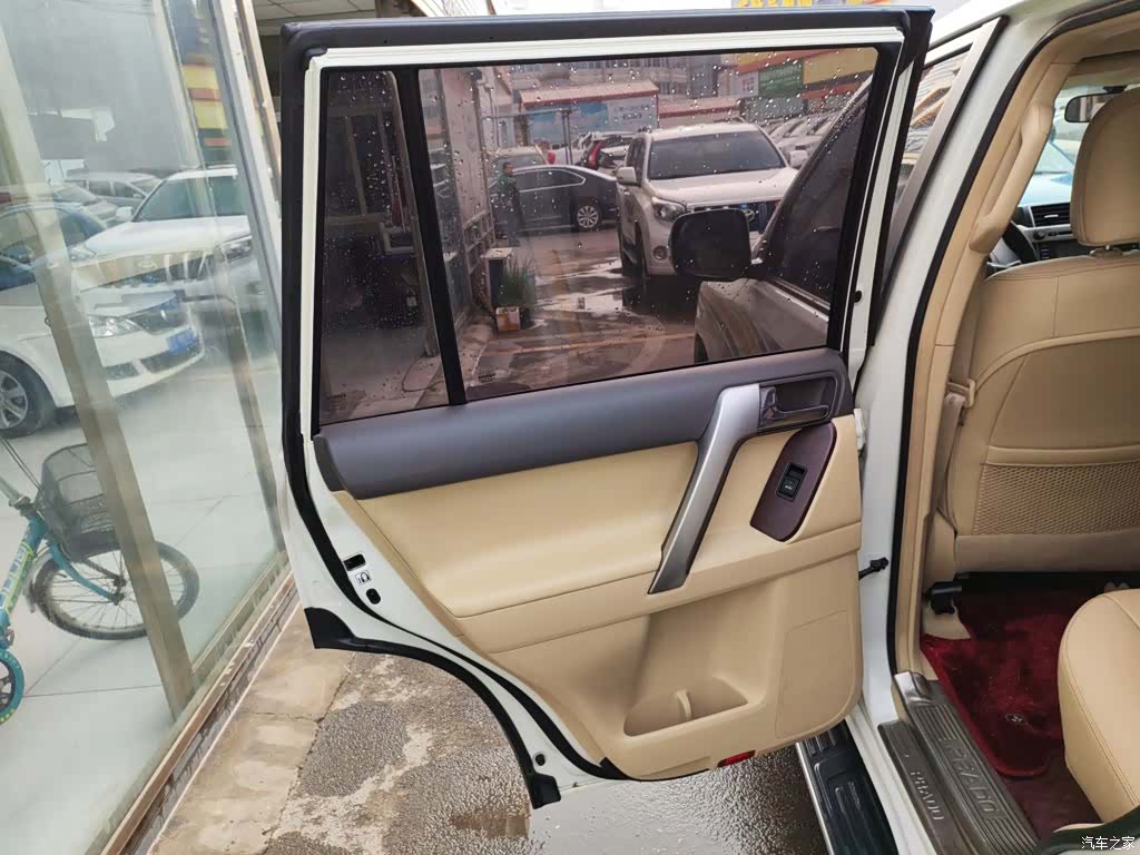 Toyota Prado, 2017 18