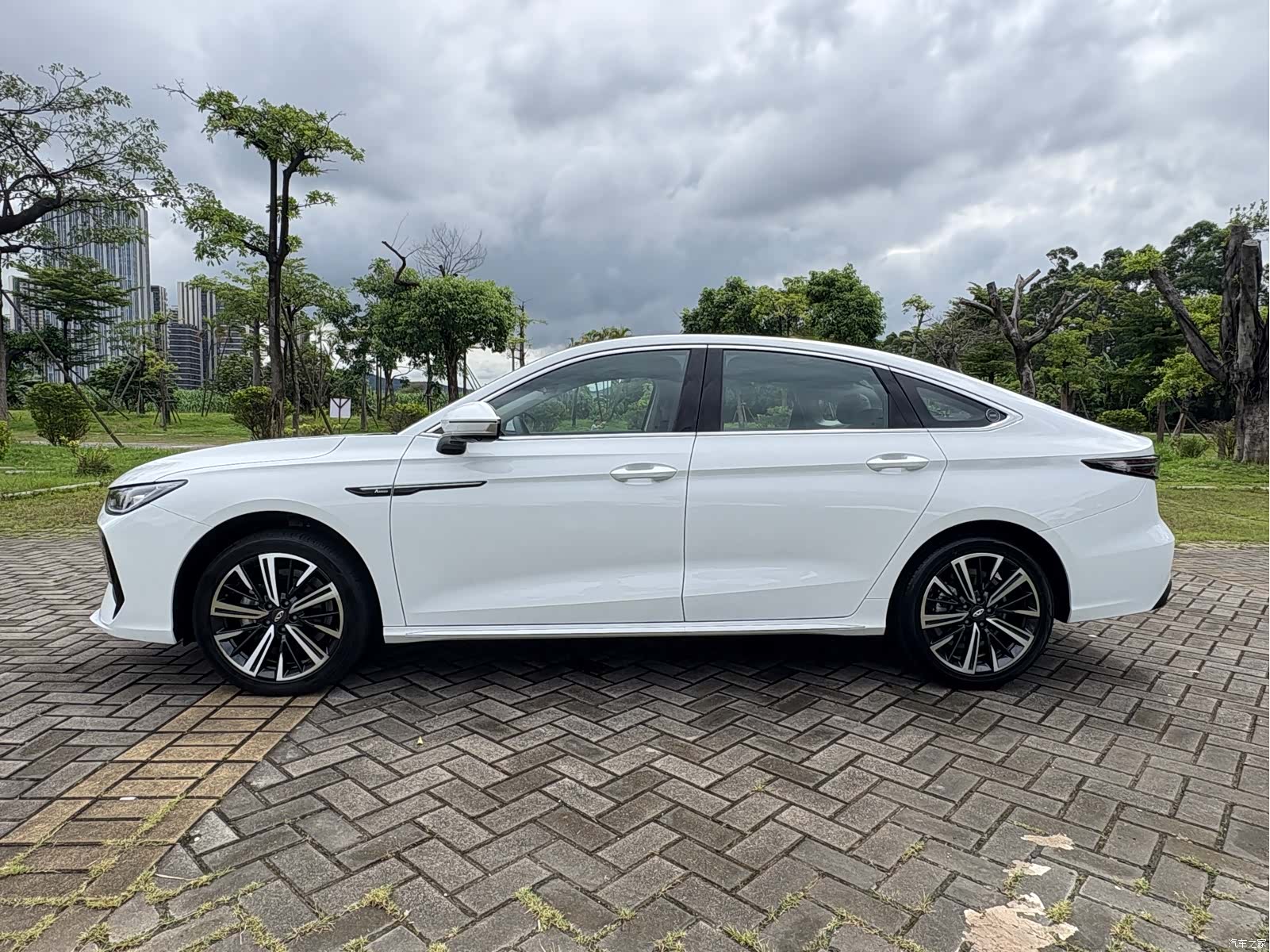 Chery Arrizo 8, 2025 28