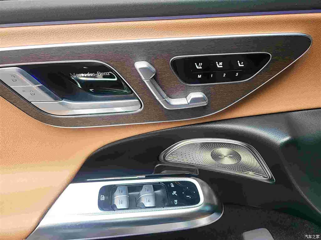 Mercedes-Benz E-Class, 2024 6