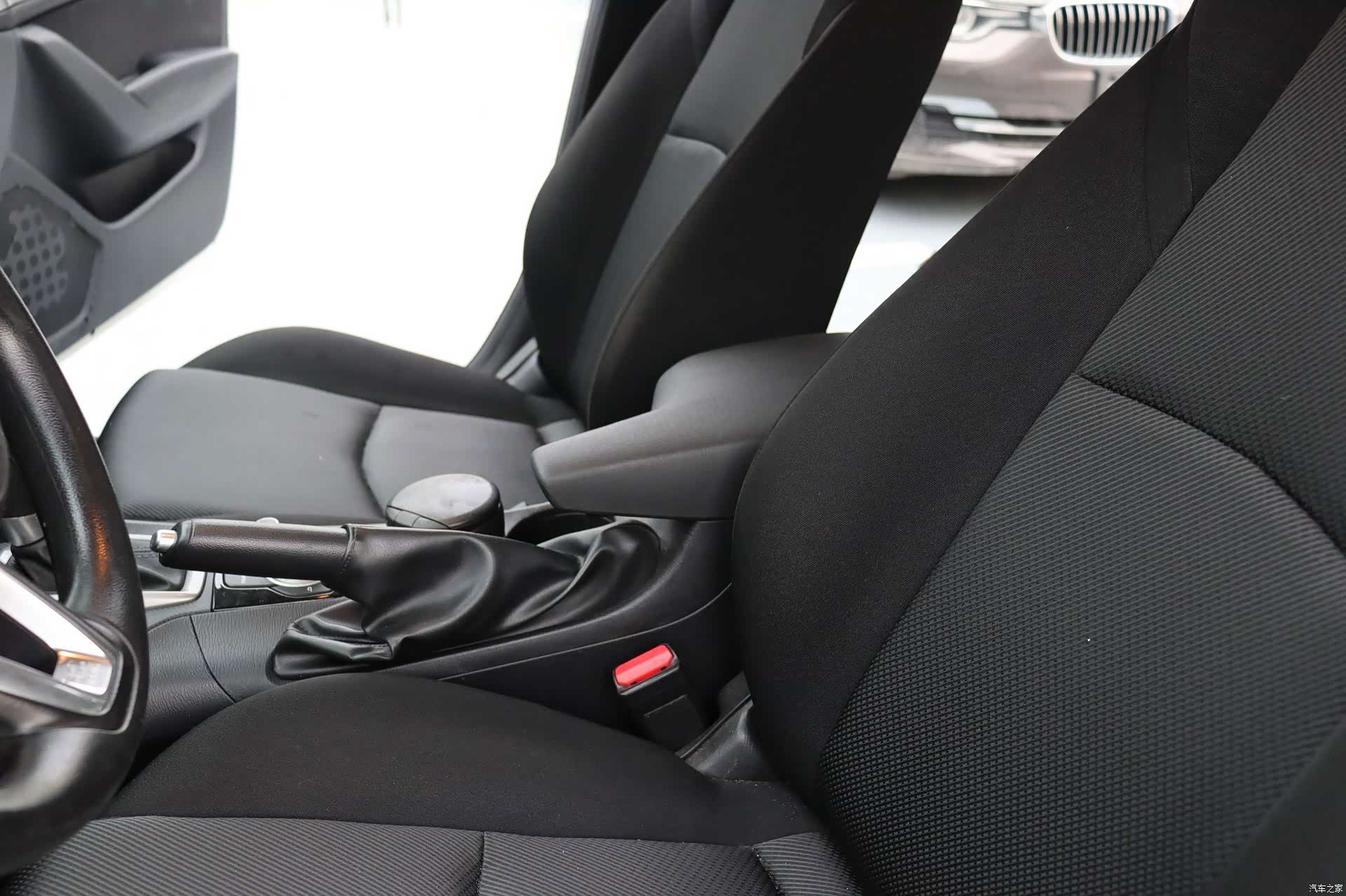 Mazda Mazda3, 2017 14