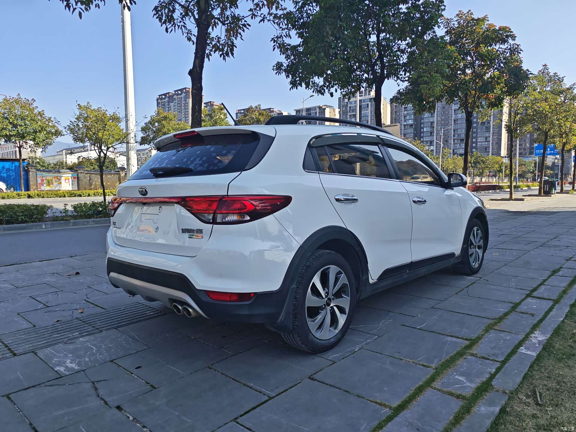 Kia KX, 2018 8