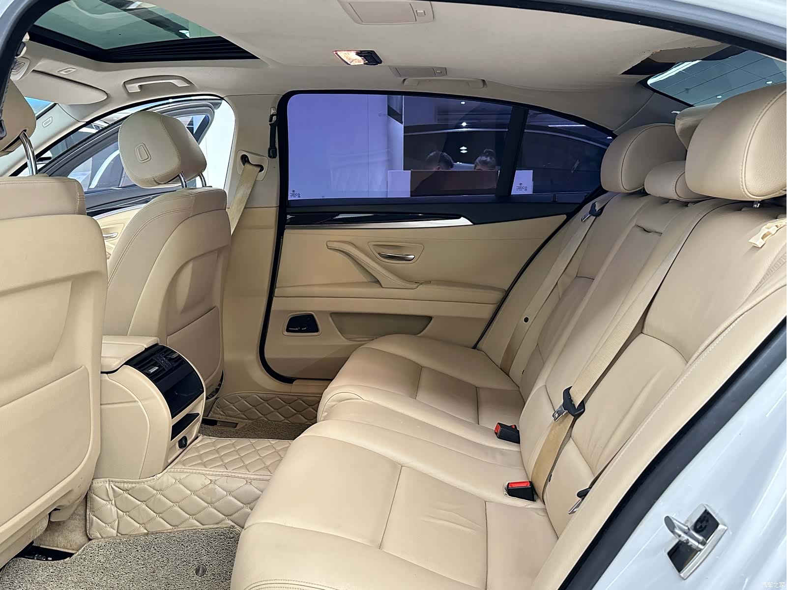 BMW 5 Series, 2015 13