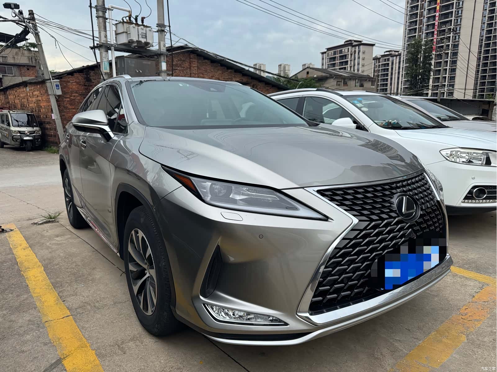 Lexus RX, 2022 3