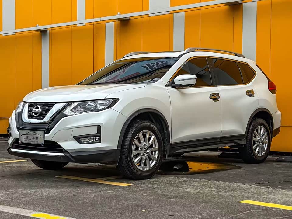 Nissan Qijun