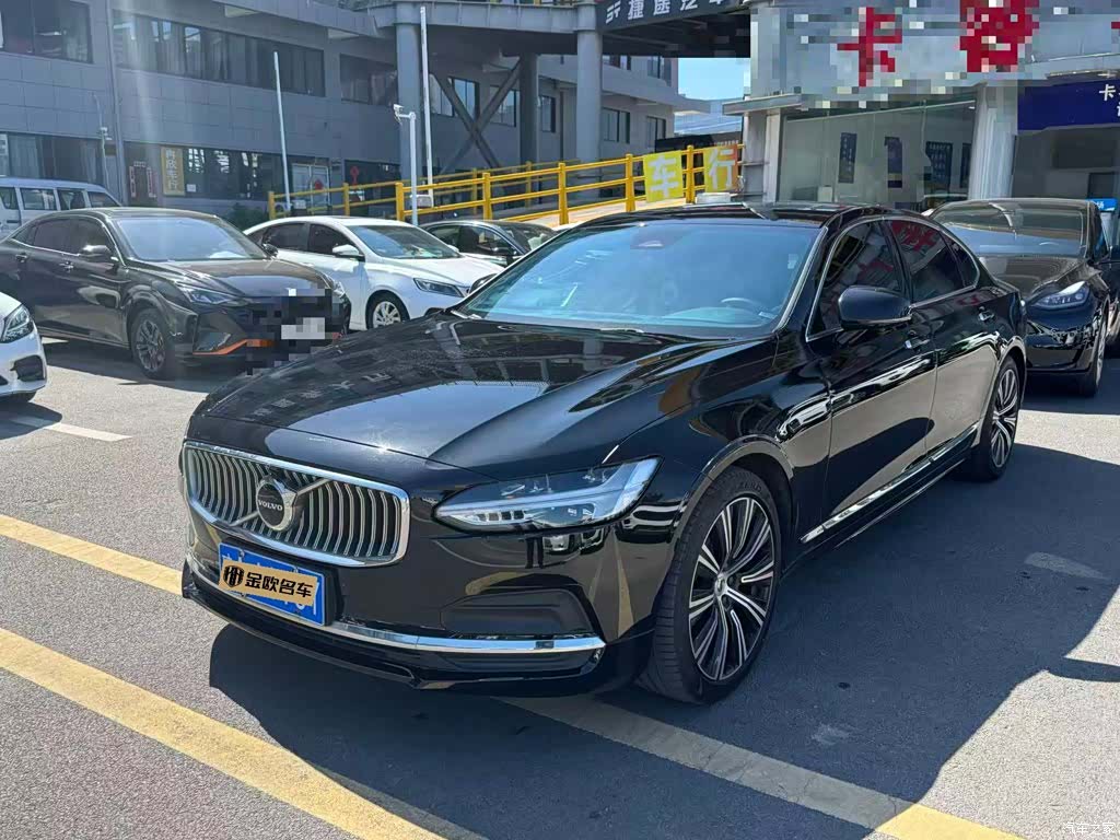 Volvo S90