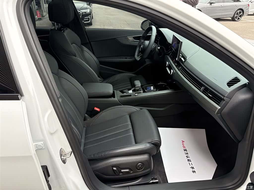 Audi A4L, 2023 12