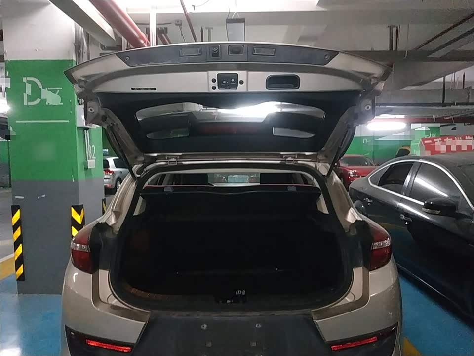 Geely Emgrand GS