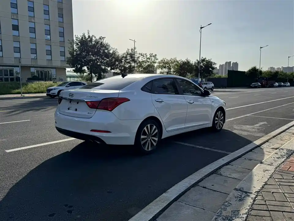 Hyundai Name picture