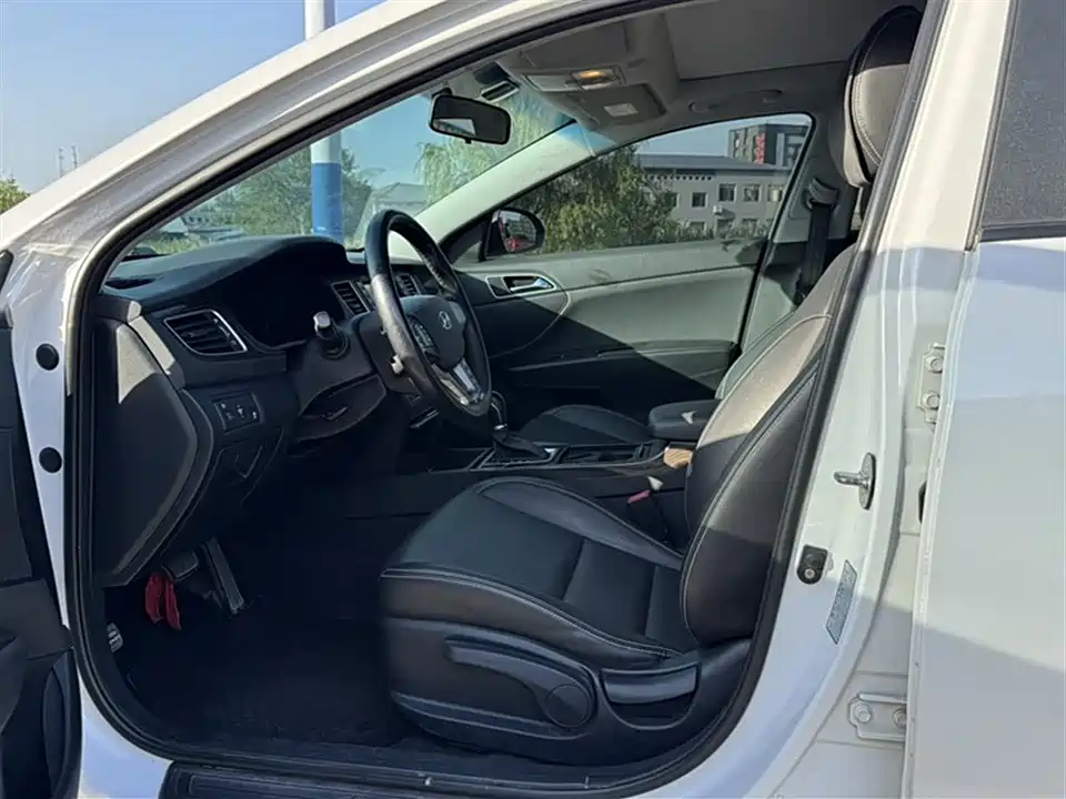 Hyundai Name picture