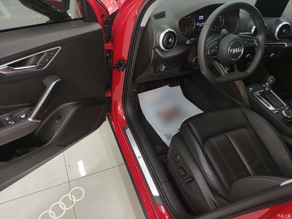 Audi Q2L, 2022 16