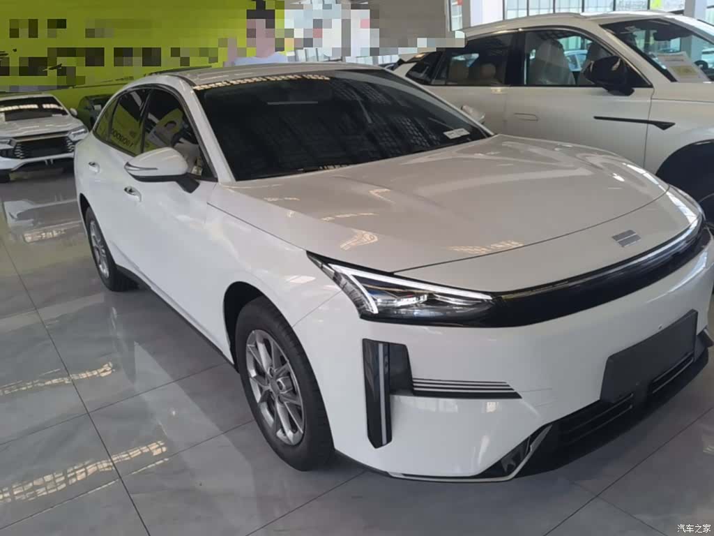 Geely Galaxy L6, 2025 4