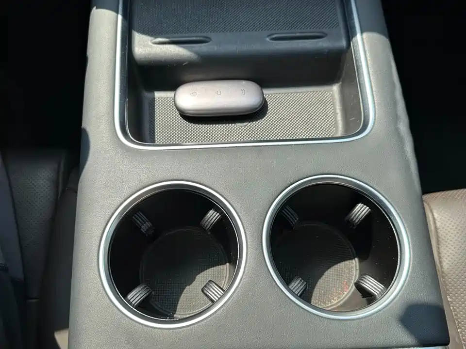 Li Auto Ideal L8