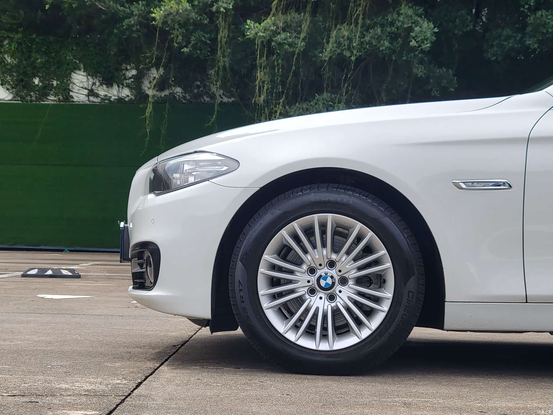 BMW 5 Series, 2014 24