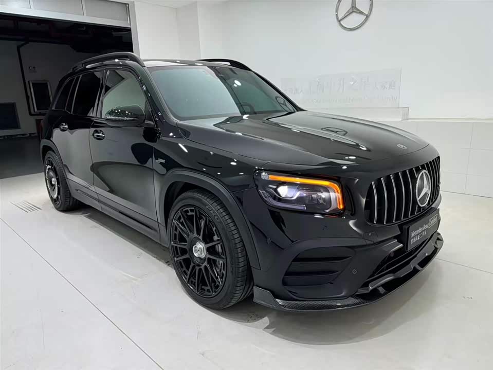 Mercedes-Benz GLB AMG