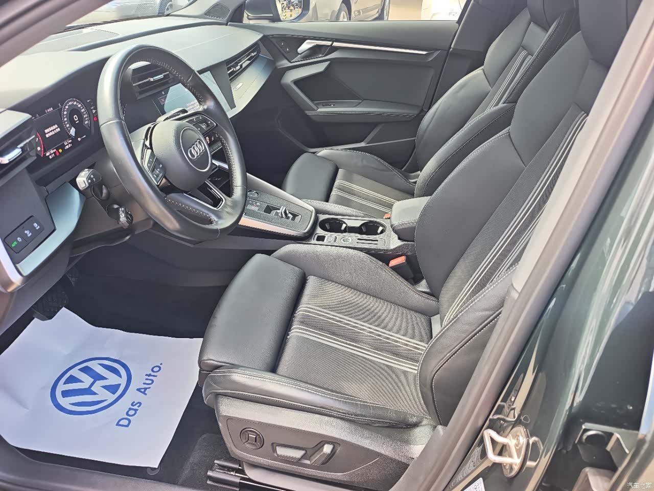 Audi A3, 2022 все фото