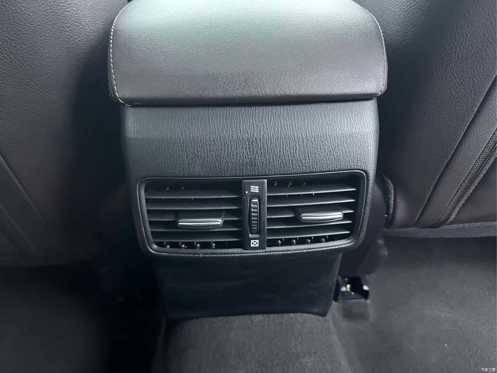 Mazda CX-4, 2020 все фото