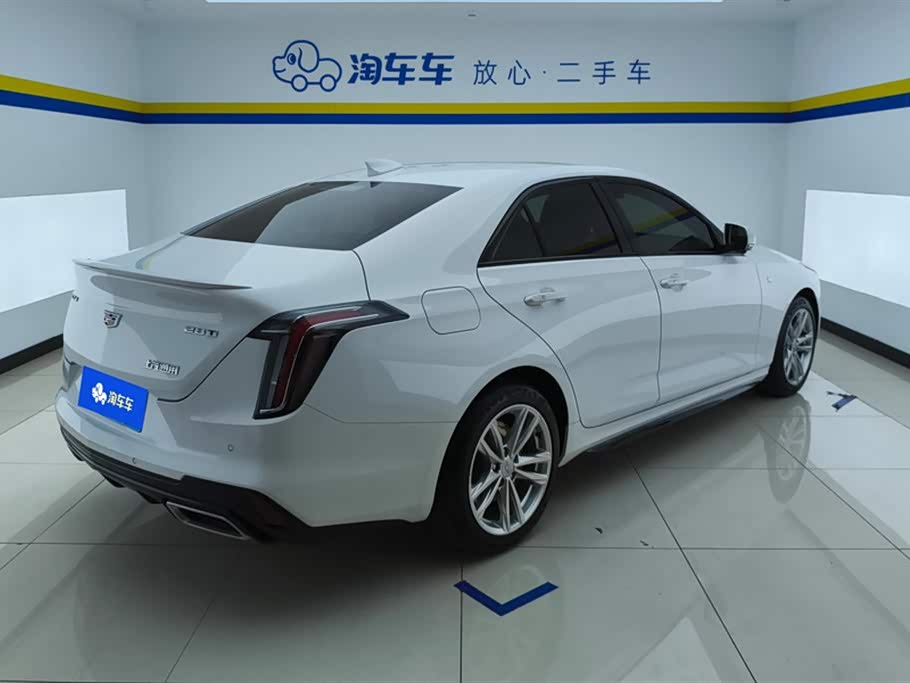 Cadillac CT4