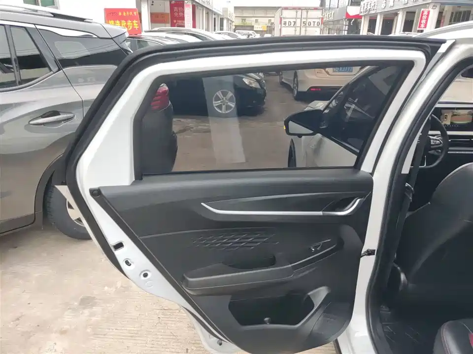 Geely Vision X3