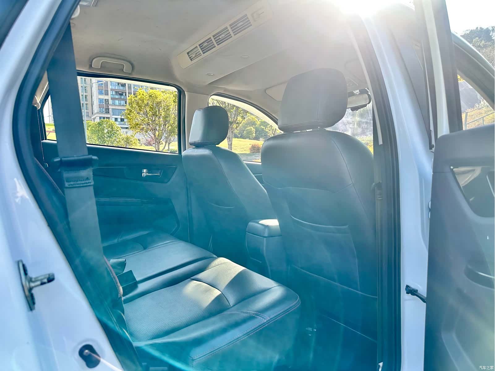 BAIC S3, 2015 24