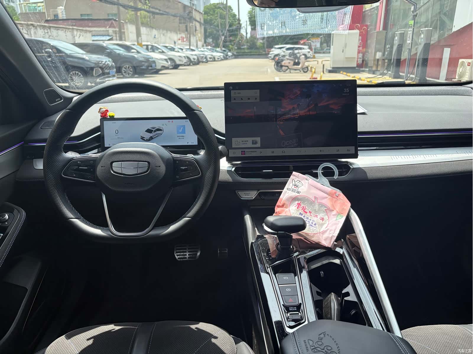 Geely Preface, 2025 14