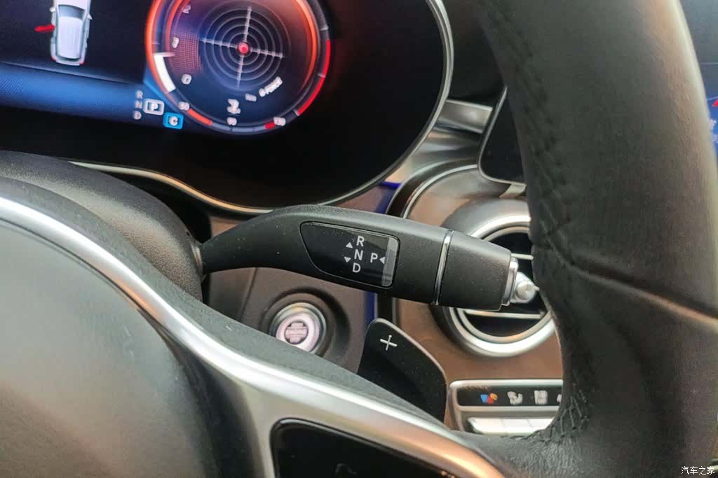 Mercedes-Benz GLC, 2020 16