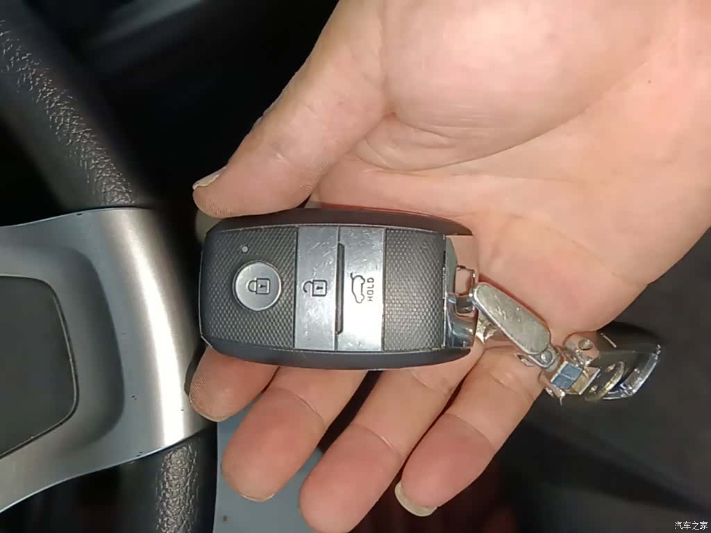 Kia KX3, 2016 9