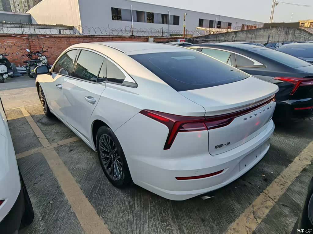Bestune B70, 2021 6
