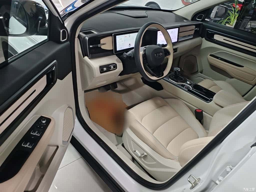 Geely Icon, 2022 16