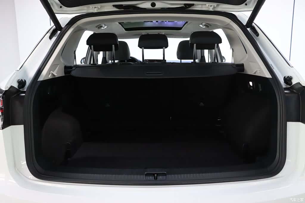 Volkswagen Tayron, 2023 27
