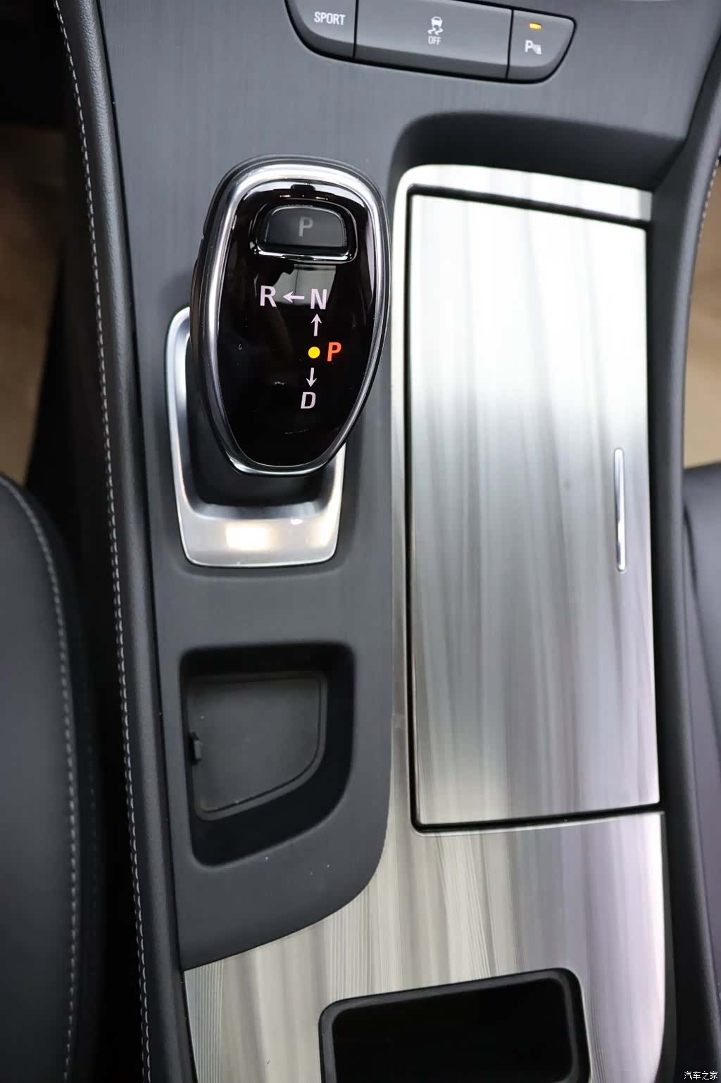 Buick LaCrosse, 2022 10