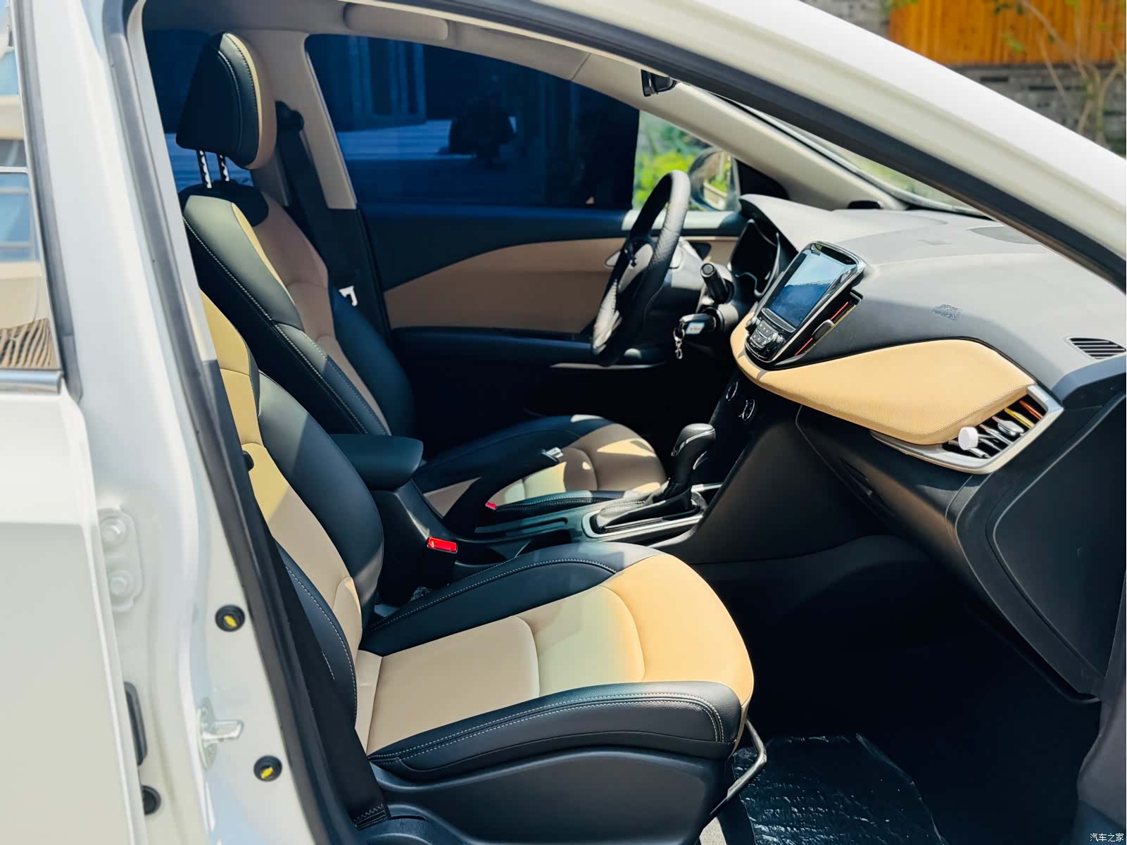 Chevrolet 320, 2022 13