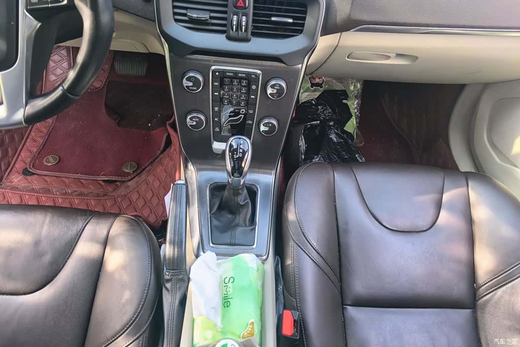 Volvo V40, 2015 16
