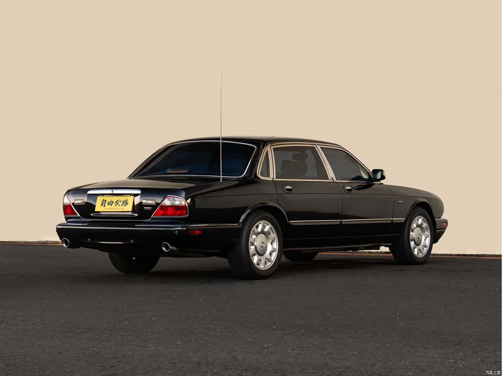 Jaguar XJ, 2002 все фото