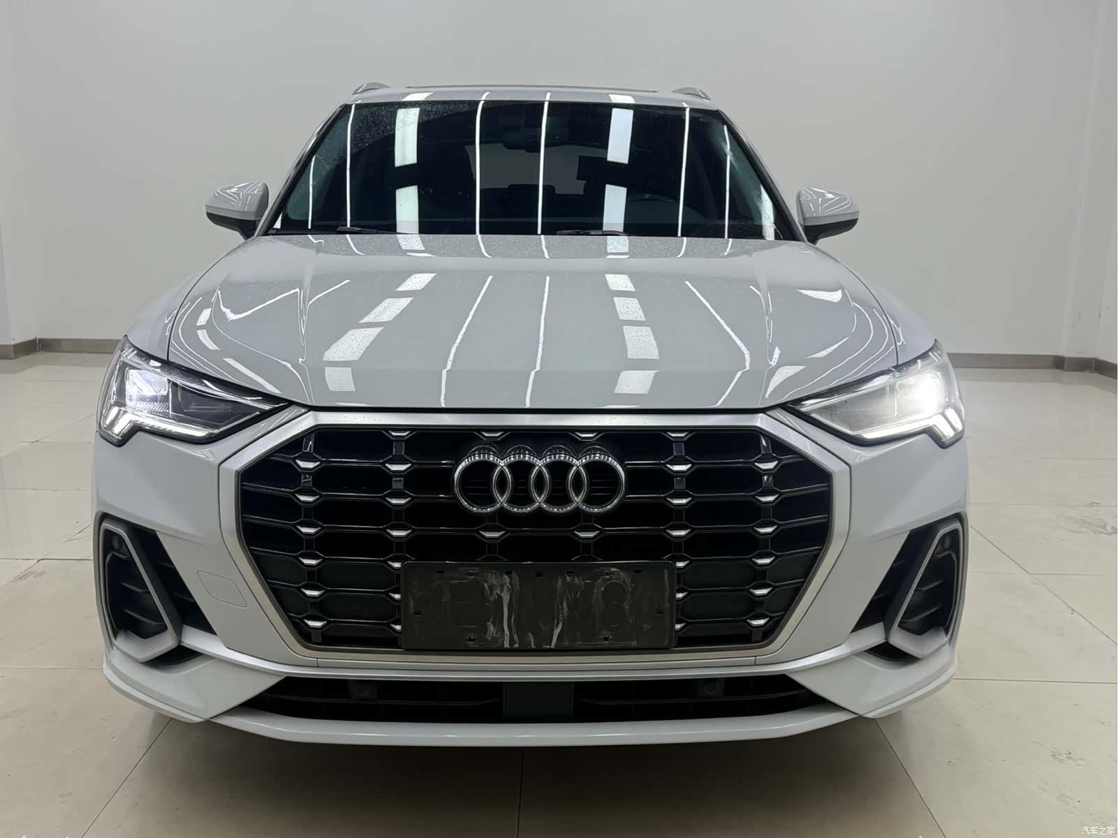 Audi Q3, 2022 3
