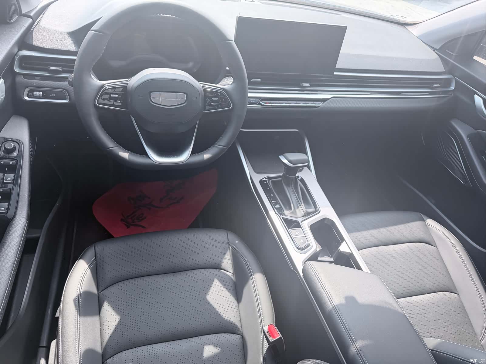 Geely Emgrand, 2024 все фото
