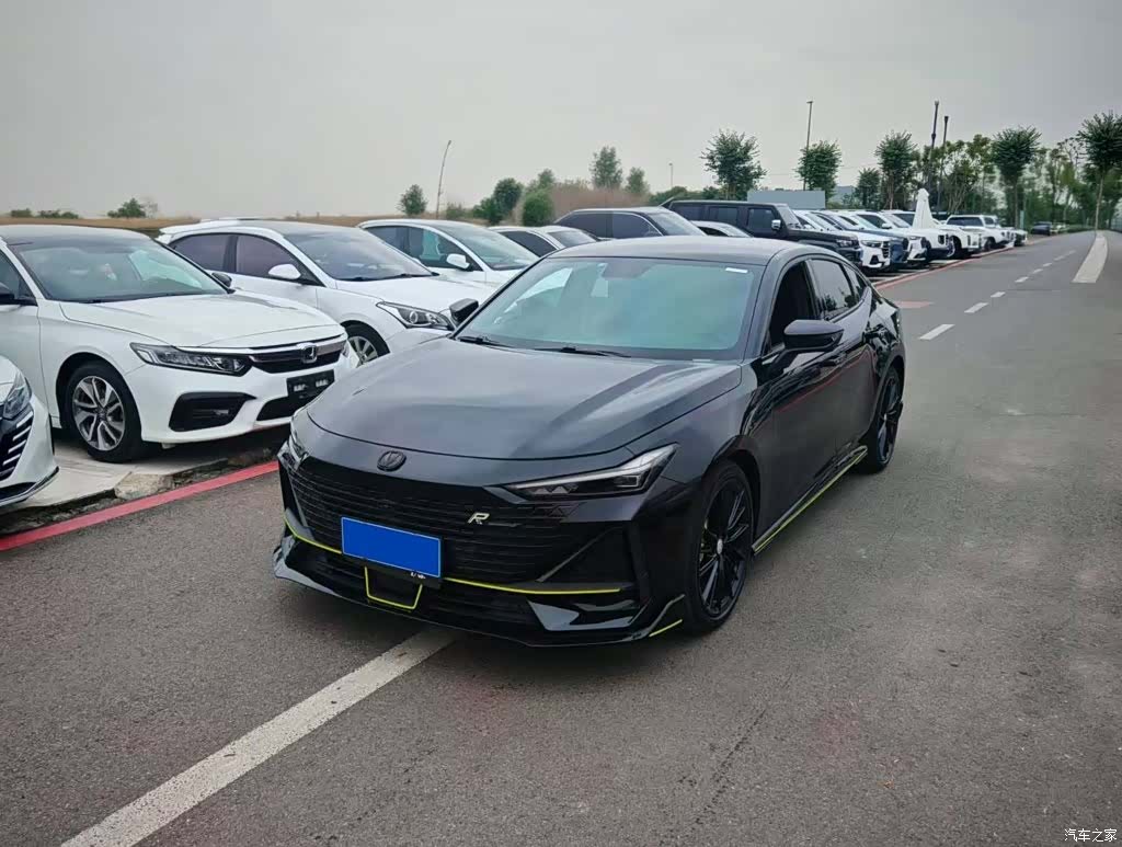 Changan UNI-V, 2022 1