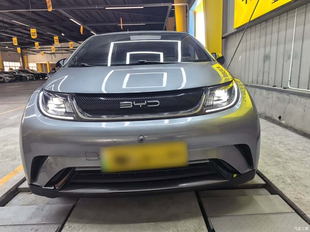 BYD Dolphin, 2023 3