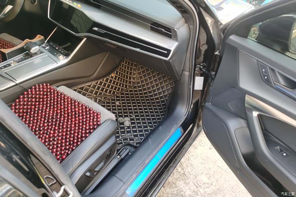 Audi A6L, 2021 8
