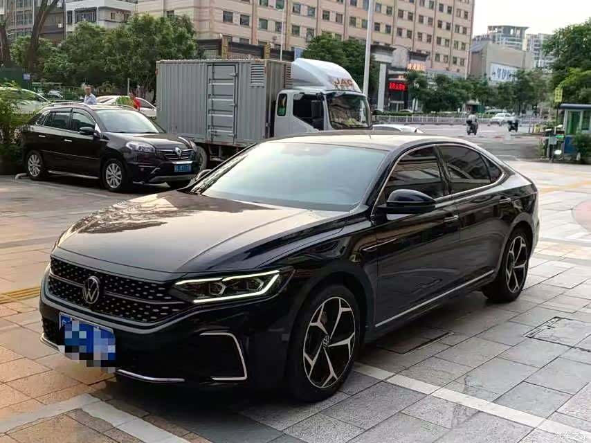 Volkswagen Passat, 2023 1