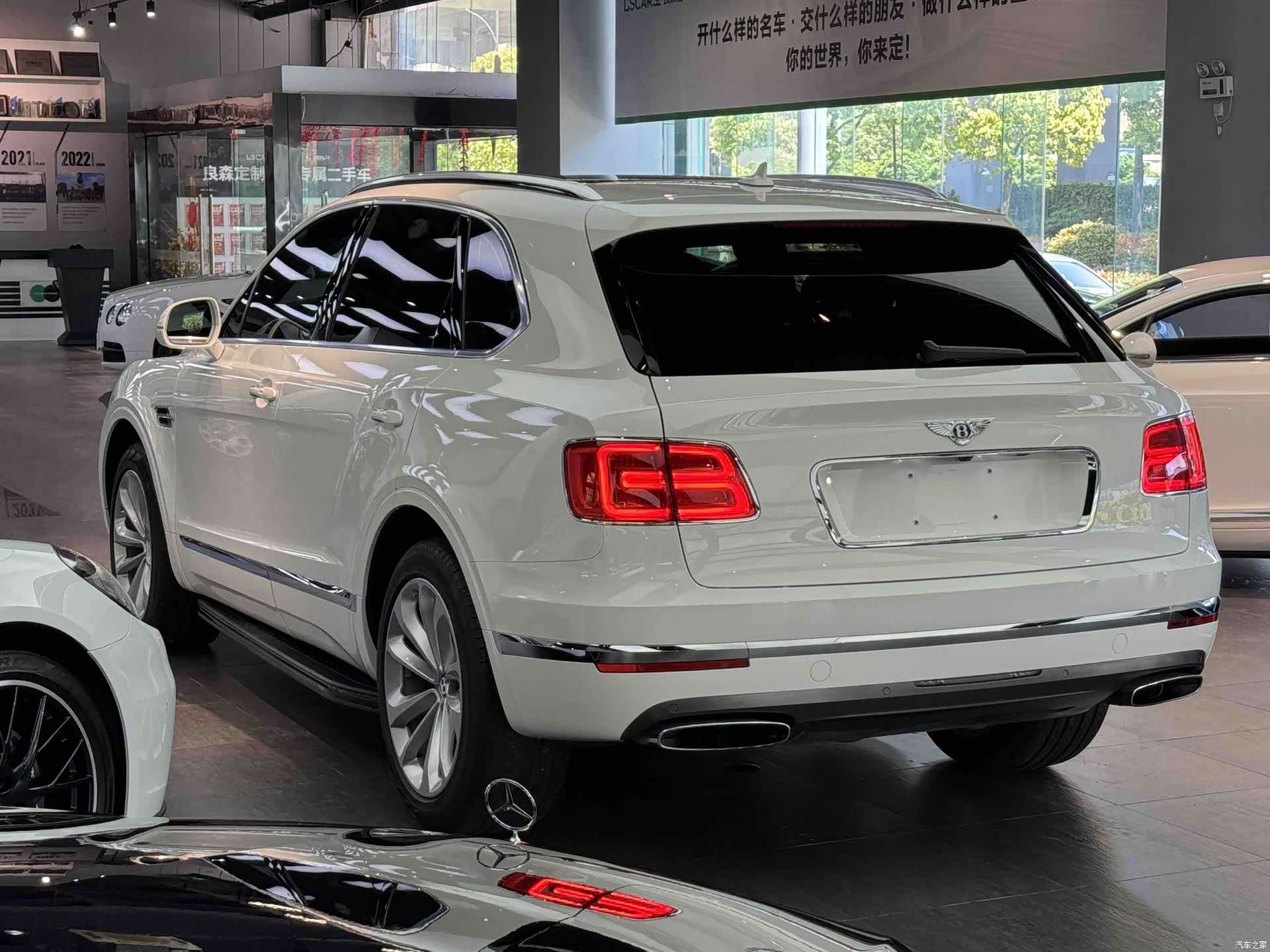 Bentley Bentayga, 2018 4